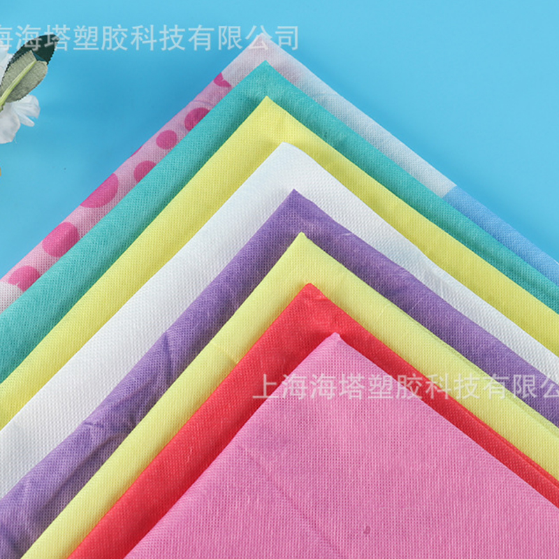 Țesătură nețesă solubilă în apă autoadezivă